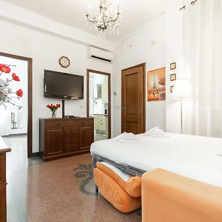Confortevole - 8 Min Centro Citta Appartement *